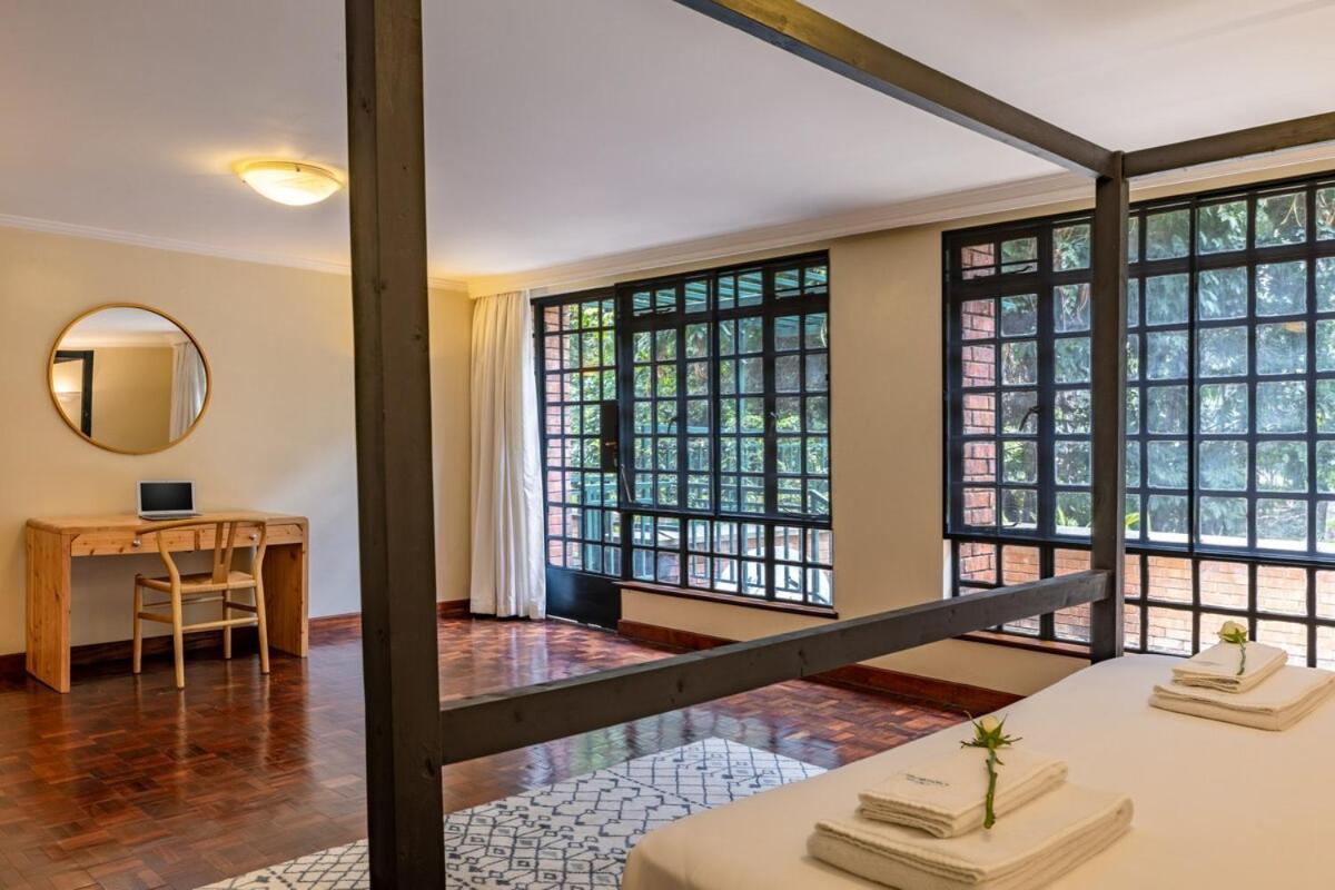 Riverside Park Tropical Oasis By Yourhost, Appartement